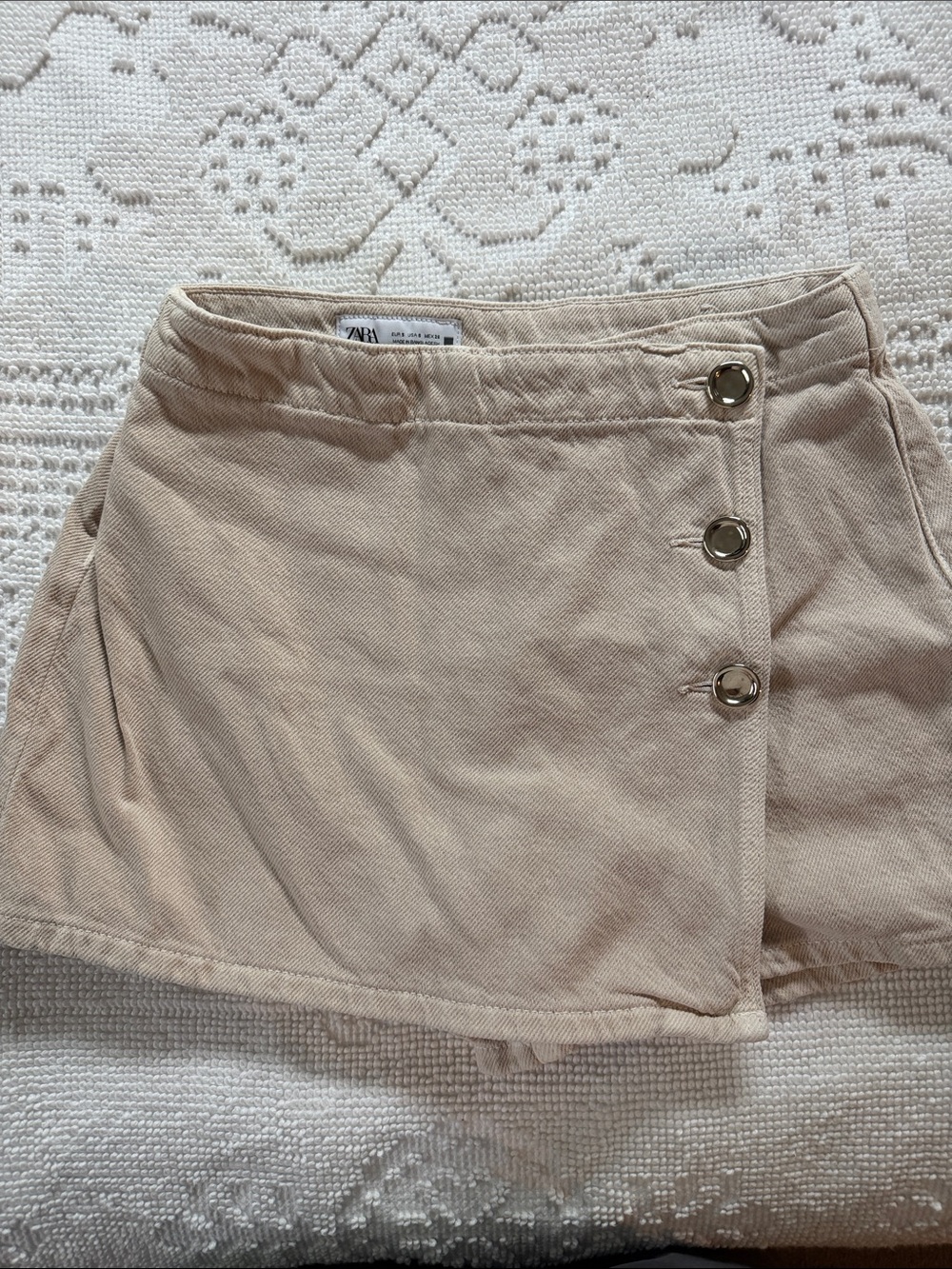 Zara Light Beige Button-Trim Mini Skort
